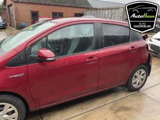 Toyota Yaris Yaris III (P13), Hatchback, 2010 / 2020 1.5 16V Hybrid picture 6