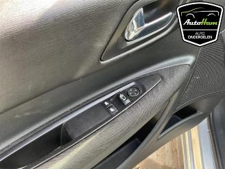 Citroën C4 C4 Coupe (LA), Hatchback 3-drs, 2004 / 2011 1.6 16V picture 13