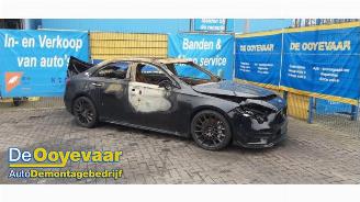 Vrakbiler auto Mercedes A-klasse A-Klasse AMG (177.1), Sedan, 2018 / 2025 2.0 A-35 AMG Turbo 16V 4Matic 2021/8