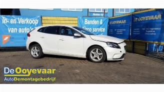 Volvo V-40 V40 (MV), Hatchback 5-drs, 2012 / 2019 2.0 D2 16V picture 1