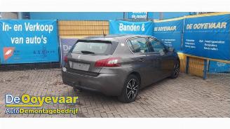 Peugeot 308 308 (L3/L8/LB/LH/LP), Hatchback 5-drs, 2013 / 2021 1.2 12V e-THP PureTech 110 picture 5