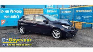 Peugeot 308 308 (L3/L8/LB/LH/LP), Hatchback 5-drs, 2013 / 2021 1.2 12V e-THP PureTech 110 picture 6