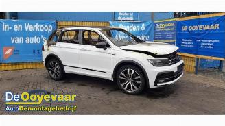 Vrakbiler auto Volkswagen Tiguan Tiguan (AD1), SUV, 2016 / 2024 2.0 TSI 16V 4Motion 2017/7