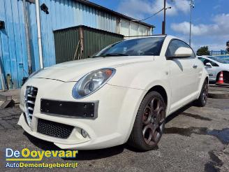 Coche siniestrado Alfa Romeo MiTo MiTo (955), Hatchback, 2008 / 2018 1.3 JTDm 16V 2014/4