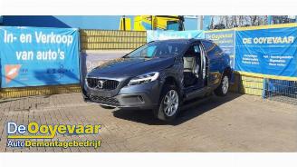 Volvo V-40 V40 Cross Country (MZ), Hatchback 5-drs, 2012 / 2019 1.5 T3 16V Geartronic picture 3