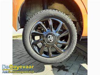 Toyota Aygo Aygo (B40), Hatchback, 2014 1.0 12V VVT-i picture 9