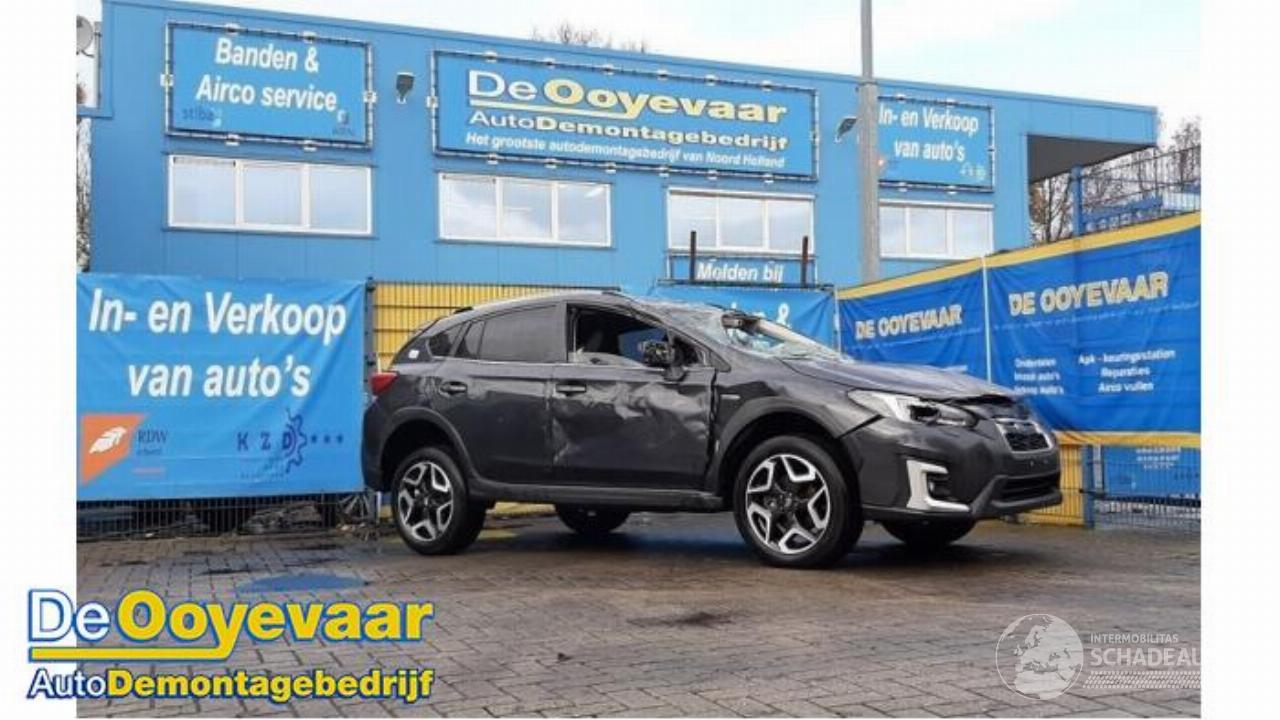Subaru XV XV (GT/GX), SUV, 2017 2.0 e-Boxer AWD 16V