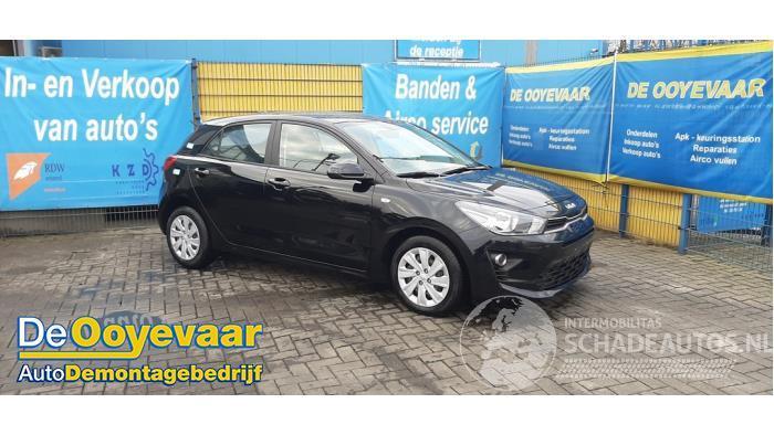Kia Rio Rio IV (YB), Hatchback, 2017 1.0i T-GDi 100 12V