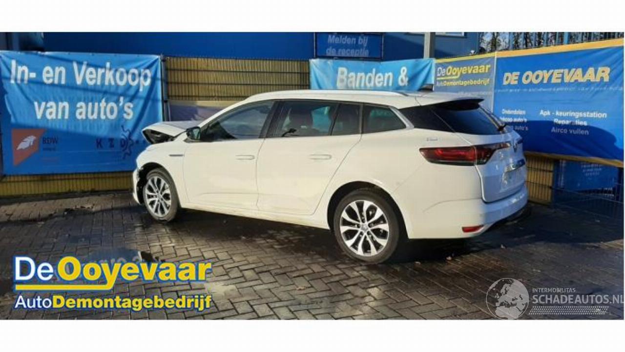 Renault Mégane Megane IV Estate (RFBK), Combi 5-drs, 2016 1.3 TCE 160 16V