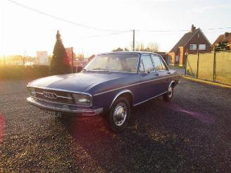 Vrakbiler auto Audi 100  1971/6