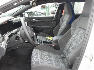 Volkswagen Golf GTE picture 16