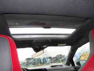 Volkswagen Golf GTI picture 22