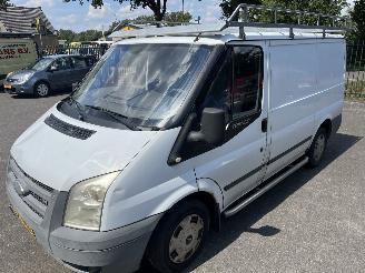 Ford Transit 260S FD VAN 85 LR 4.23 picture 25