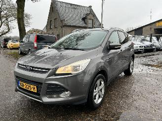 damaged passenger cars Ford Kuga 1.6 TREND, NAVIGATIE, AIRCO, PDC, 6 BAK, ELKTR. PAKKET, PDC ENZ 2013/1