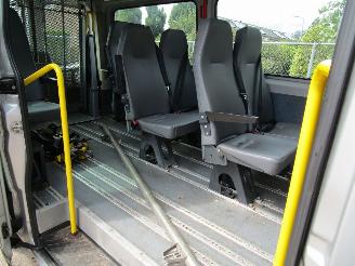 Volkswagen Crafter 2.5 TDI Automaat met rolstoellift picture 19