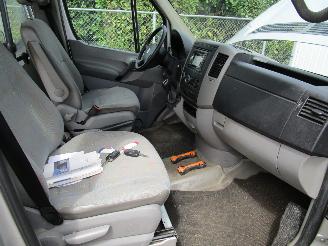 Volkswagen Crafter 2.5 TDI Automaat met rolstoellift picture 14