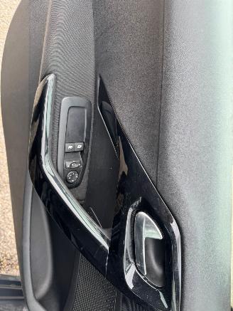 Peugeot 208 1.2 PureTech Signature BJ 2019 picture 12