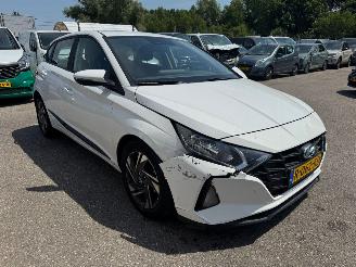 skadebil auto Hyundai I-20 1.2 MPI Comfort bj 2022 2022/10