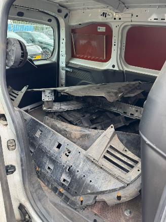 Peugeot Partner 1.5 BlueHDI Premium picture 7