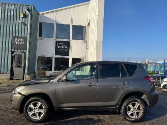 Toyota Rav-4 2.0 VVTi Comfort picture 2