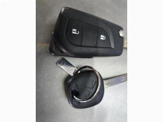 Peugeot 108 108, Hatchback, 2014 1.0 12V VVT-i picture 10