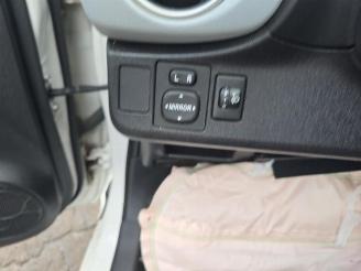 Toyota Yaris Yaris III (P13), Hatchback, 2010 / 2020 1.5 16V Hybrid picture 14