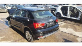 Audi A1 A1 (8X1/8XK), Hatchback 3-drs, 2010 / 2018 1.0 TFSI 12V picture 4