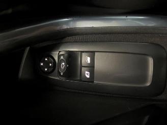 Peugeot 208 208 I (CA/CC/CK/CL), Hatchback, 2012 / 2019 1.6 Vti 16V picture 9