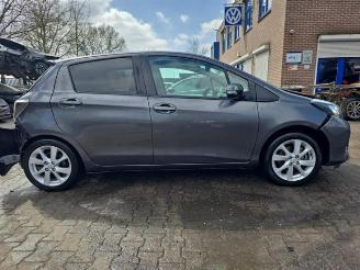 Toyota Yaris Yaris III (P13), Hatchback, 2010 / 2020 1.5 16V Hybrid picture 7