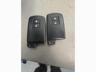 Toyota Yaris Yaris III (P13), Hatchback, 2010 / 2020 1.5 16V Hybrid picture 29