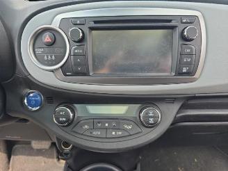 Toyota Yaris Yaris III (P13), Hatchback, 2010 / 2020 1.5 16V Hybrid picture 14