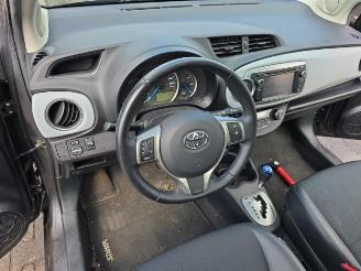 Toyota Yaris Yaris III (P13), Hatchback, 2010 / 2020 1.5 16V Hybrid picture 11