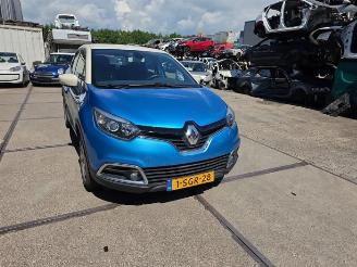 Vrakbiler auto Renault Captur Captur I (2R), SUV, 2013 1.2 TCE 16V EDC 2013/10