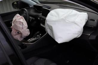 Peugeot 3008 3008 II (M4/MC/MJ/MR), MPV, 2016 1.2 12V e-THP PureTech 130 picture 9