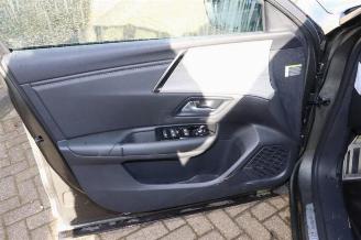 Citroën C5 C5 X (NC/ND), SUV, 2021 1.6 Hybrid 225 picture 26