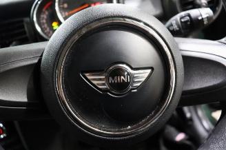 Mini Cooper Mini (F55), Hatchback 5-drs, 2013 1.5 12V Cooper picture 16