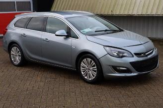 Uttjänta bilar auto Opel Astra Astra J Sports Tourer (PD8/PE8/PF8), Combi, 2010 / 2015 1.7 CDTi 16V 2013/7