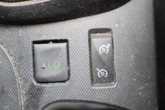 Renault Captur Captur (2R), SUV, 2013 1.2 TCE 16V EDC picture 16