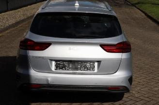 Kia Cee d Ceed Sportswagon (CDF), Combi 5-drs, 2018 1.0i T-GDi 12V picture 4