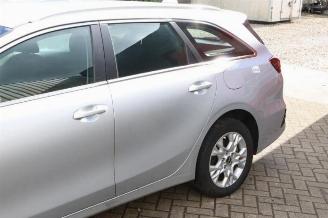 Kia Cee d Ceed Sportswagon (CDF), Combi 5-drs, 2018 1.0i T-GDi 12V picture 27