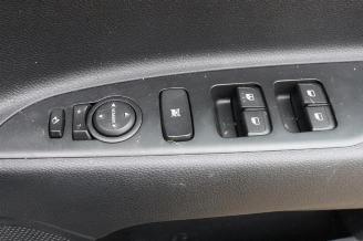 Kia Stonic Stonic (YB), SUV, 2017 1.0i T-GDi 12V picture 24