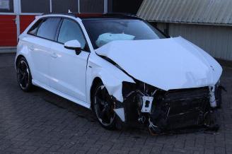 Uttjänta bilar auto Audi A3 A3 Sportback (8VA/8VF), Hatchback 5-drs, 2012 / 2020 1.4 TFSI 16V e-tron 2015/12