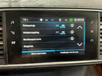 Peugeot 308 308 SW (L4/L9/LC/LJ/LR), Combi 5-drs, 2014 / 2021 1.2 12V e-THP PureTech 130 picture 35