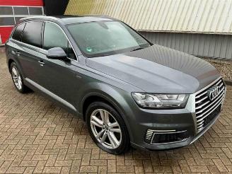 Vrakbiler auto Audi Q7 Q7 (4MB/4MG), SUV, 2015 3.0 TDI V6 24V e-tron plug-in hybrid 2016/12
