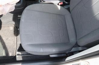 Volkswagen Up! Up! (121), Hatchback, 2011 1.0 12V 60 picture 12