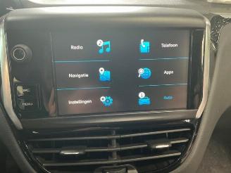 Peugeot 208 208 I (CA/CC/CK/CL), Hatchback, 2012 / 2019 1.6 Blue HDi 100 picture 32