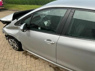 Peugeot 208 208 I (CA/CC/CK/CL), Hatchback, 2012 / 2019 1.6 Blue HDi 100 picture 13