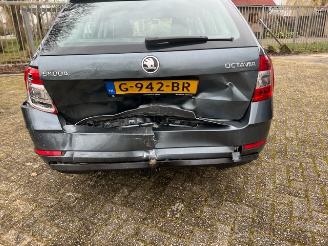 Skoda Octavia 1.0  TSI  Greentech Business Edition picture 4