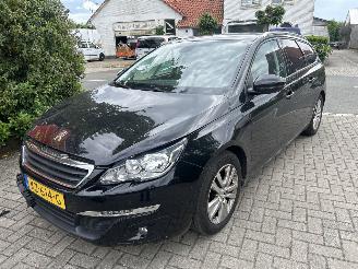 Vrakbiler auto Peugeot 308 1.2 PURETECH BLEU LEASE EXECUTIVE 2017/3