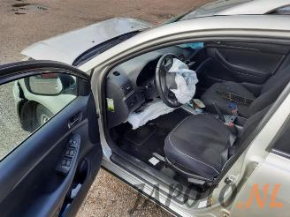 Toyota Avensis Avensis Wagon (T25/B1E), Combi, 2003 / 2008 2.0 16V VVT-i D4 picture 12